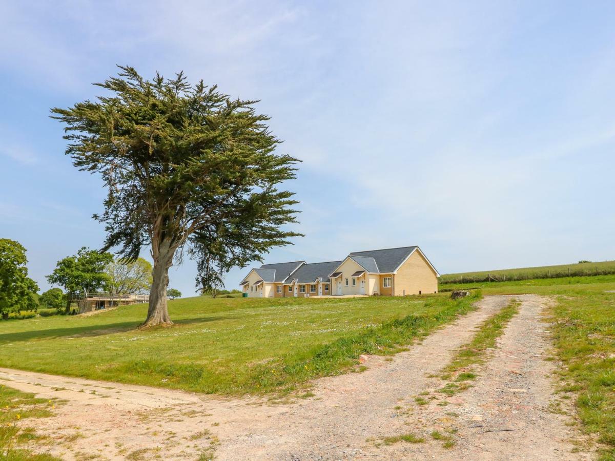 5 Yarmouth Cottages Freshwater Εξωτερικό φωτογραφία
